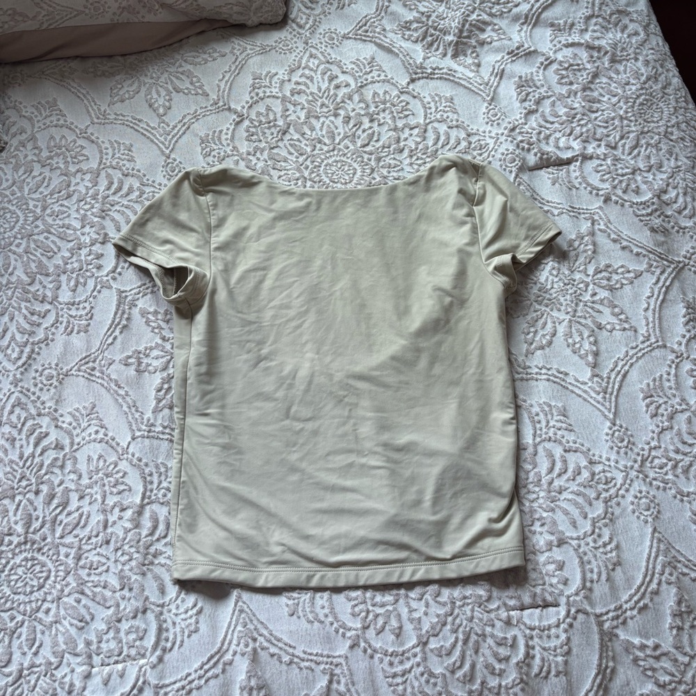 Wild Fable Light Tan Short Sleeve Tee